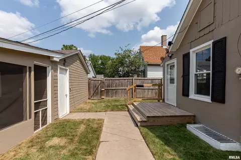 1632 18th St #A, Moline, IL 61265 photo 8