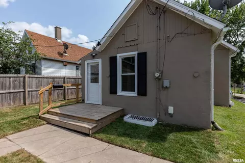 1632 18th St #A, Moline, IL 61265 photo 6
