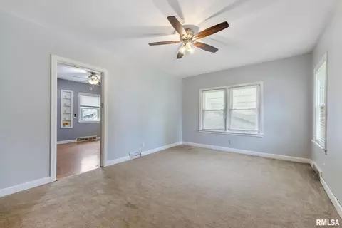 1320 19th Ave, Moline, IL 61265 photo 5