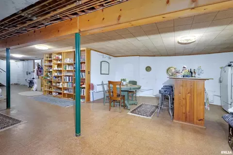 2808 26th St, Moline, IL 61265 photo 25