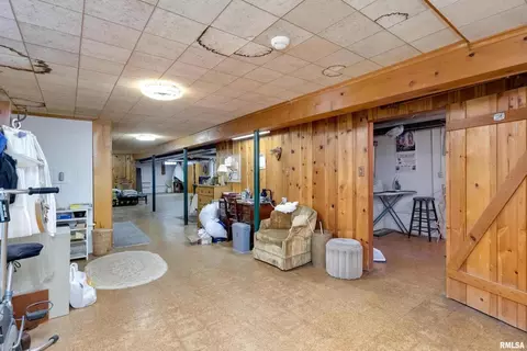 2808 26th St, Moline, IL 61265 photo 21