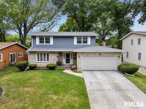 2700 35th St, Rock Island, IL 61201