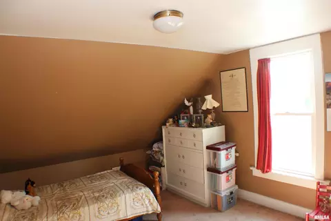 1507 1507 12 18th St, Moline, IL 61265 photo 8