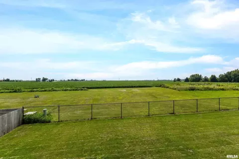 357 Lynnea Dr, Eldridge, IA 52748 photo 33