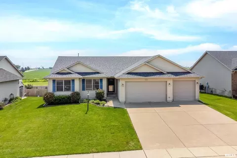 357 Lynnea Dr, Eldridge, IA 52748 photo 34