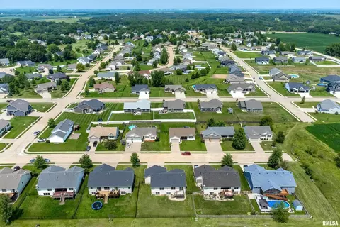 357 Lynnea Dr, Eldridge, IA 52748 photo 30