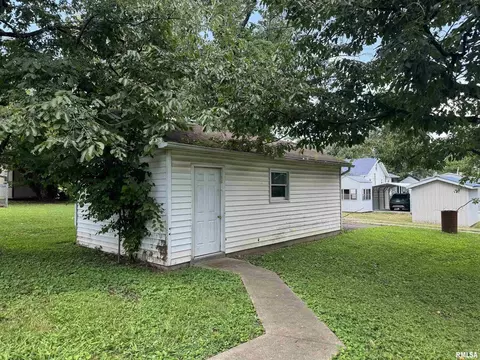 405 Oak St, Anna, IL 62906 photo 13