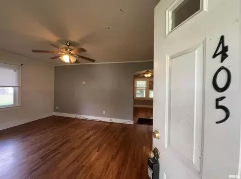 405 Oak St, Anna, IL 62906 photo 2