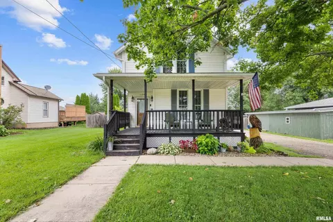 134 E Church St, Kewanee, IL 61443
