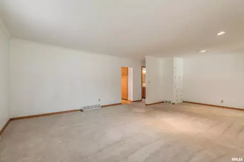 4516 21st Ave, Moline, IL 61265 photo 14