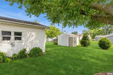 4516 21st Ave, Moline, IL 61265 photo 6