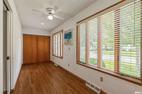 4516 21st Ave, Moline, IL 61265 photo 9