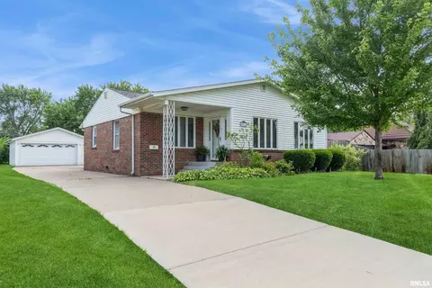 4516 21st Ave, Moline, IL 61265 photo 2