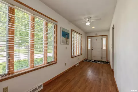 4516 21st Ave, Moline, IL 61265 photo 8
