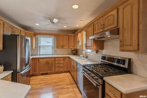 4516 21st Ave, Moline, IL 61265 photo 16