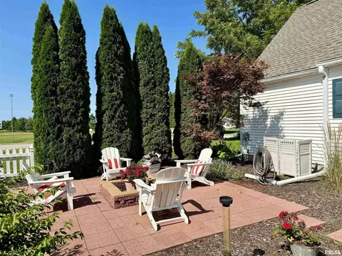 809 NW 3rd Ave, Aledo, IL 61231 photo 4