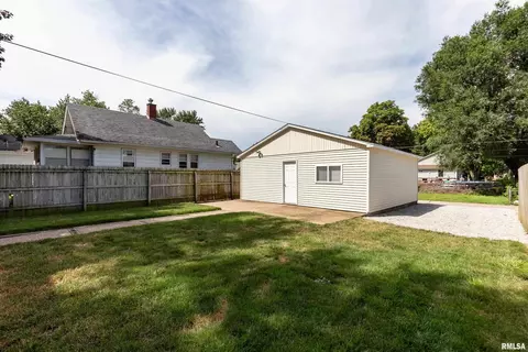 2431 5th St, Moline, IL 61265 photo 24