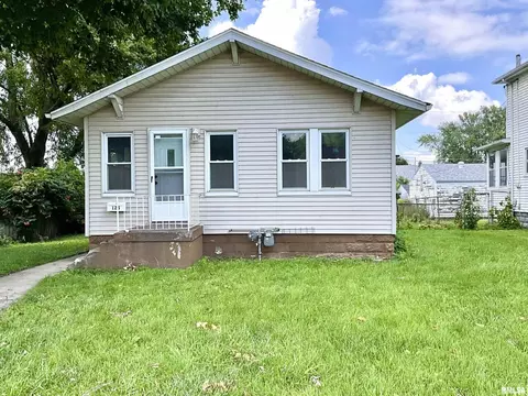 125 17th Ave, East Moline, IL 61244
