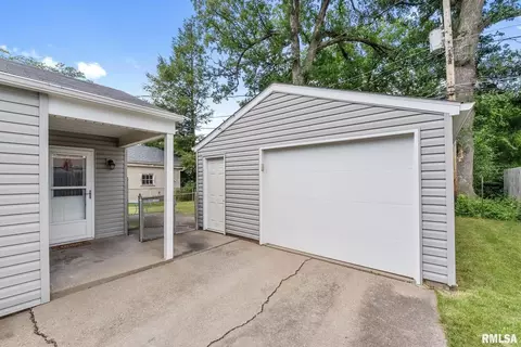 3717 13th Ave, Moline, IL 61265 photo 15