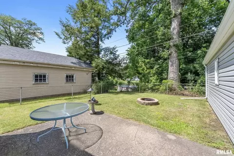 3717 13th Ave, Moline, IL 61265 photo 17