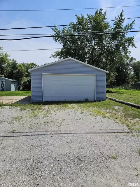 4205 39th St, Moline, IL 61265 photo 16