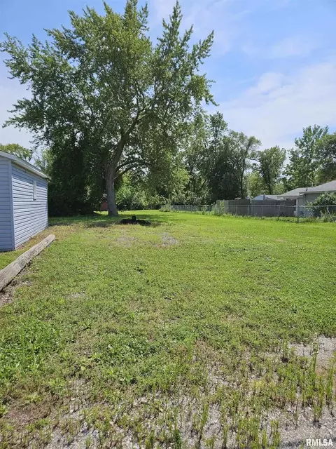 4205 39th St, Moline, IL 61265 photo 20