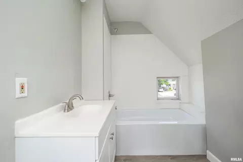 833 20th Ave, Moline, IL 61265 photo 31