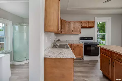 833 20th Ave, Moline, IL 61265 photo 9