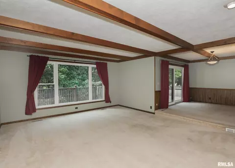 1717 41st St, Moline, IL 61265 photo 4