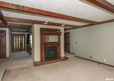 1717 41st St, Moline, IL 61265 photo 6