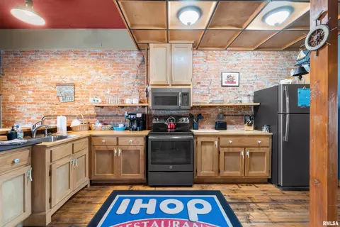 625 1st Ave, Hampton, IL 61256 photo 27