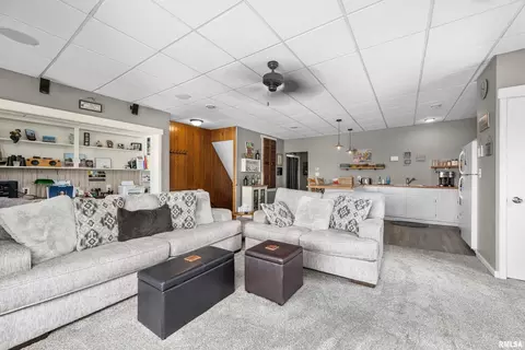 625 1st Ave, Hampton, IL 61256 photo 6