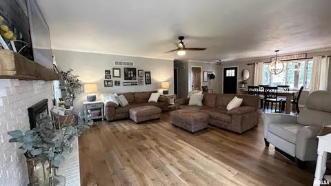 8813 W Pfeiffer Rd, Mapleton, IL 61547 photo 8