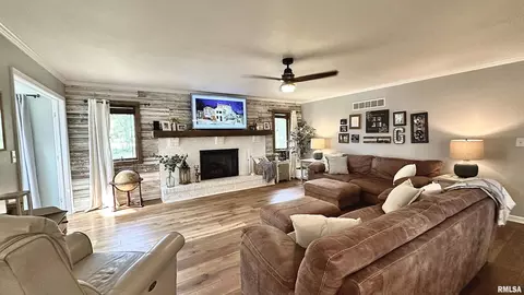 8813 W Pfeiffer Rd, Mapleton, IL 61547 photo 7