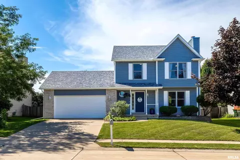 2351 W 61st St, Davenport, IA 52806