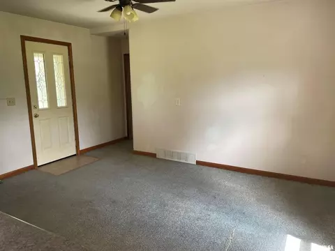 139 E 1960 E Pl, Plainville, IL 62365 photo 7