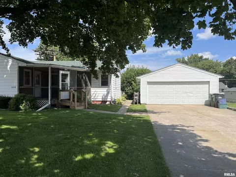 1434 27th Ave S, Clinton, IA 52732