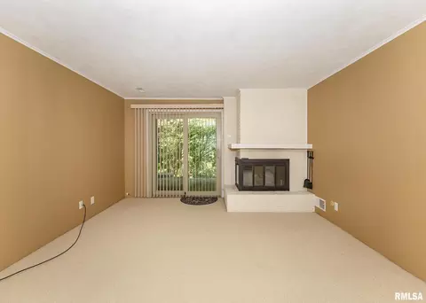 3411 41st St, Moline, IL 61265 photo 22