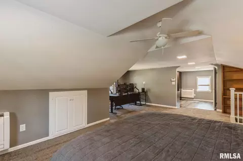 2428 45th St, Moline, IL 61265 photo 20