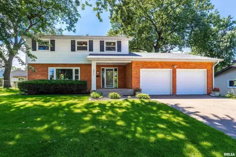 2451 E Columbia Ave, Davenport, IA 52803