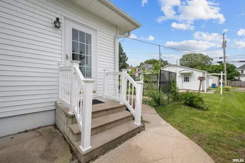 136 6th St, Silvis, IL 61282 photo 19