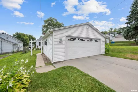 136 6th St, Silvis, IL 61282 photo 23