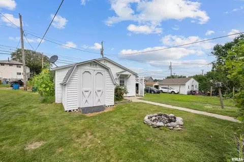 136 6th St, Silvis, IL 61282 photo 22