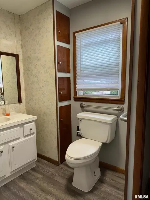 1615 25th Ave, Moline, IL 61265 photo 12