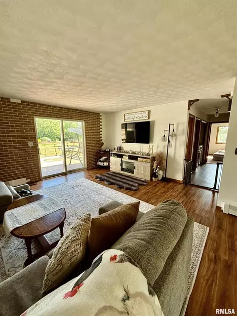 103 Marlane Dr, Alpha, IL 61413 photo 10