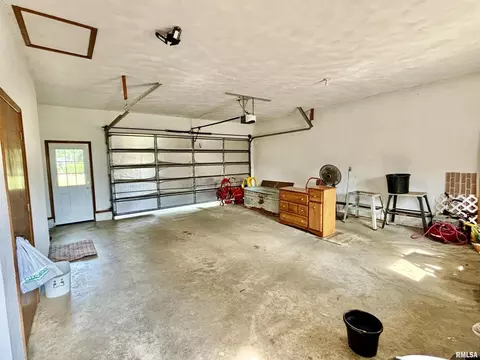 103 Marlane Dr, Alpha, IL 61413 photo 37