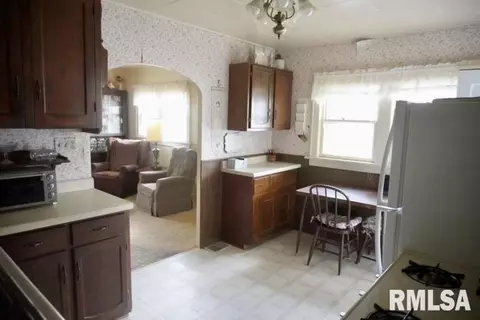 1814 18th Ave, Moline, IL 61265 photo 4