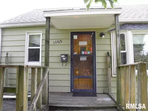 1465 N Monroe St, Galesburg, IL 61401