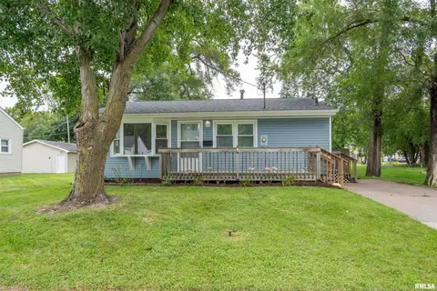 2508 3rd St, East Moline, IL 61244