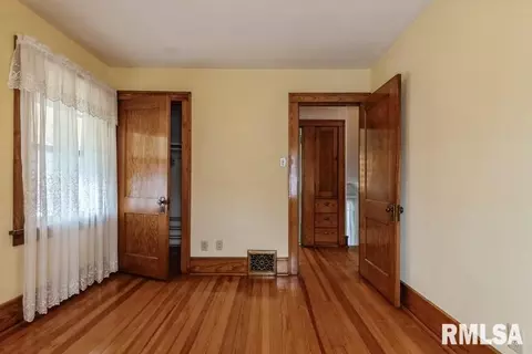 2137 14th St, Moline, IL 61265 photo 11